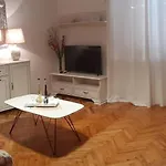Ivana Apartment *