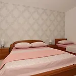 Ivana Apartment *