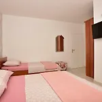 Apartment Ivana Makarska