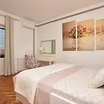 Ivana Apartment *