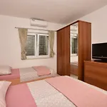 Ivana Apartment *