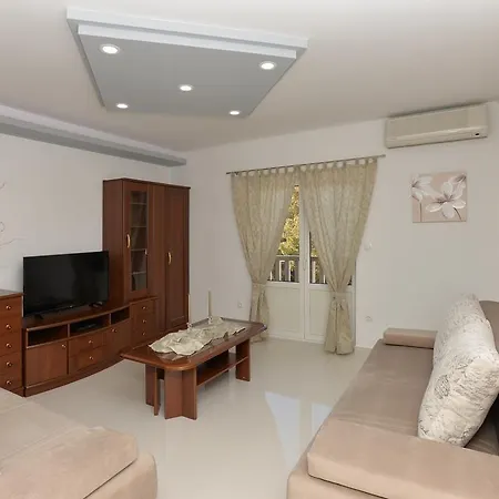 Apartman Ivana *