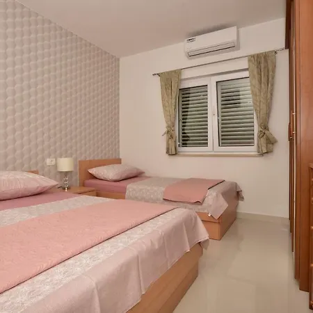 Ivana Apartman Makarska