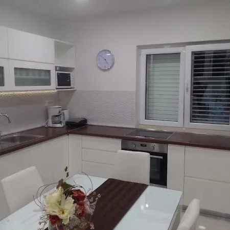 Ivana Apartamento